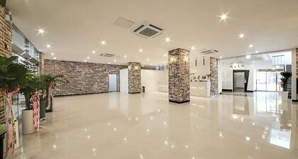 Ayana Hotel & Resort