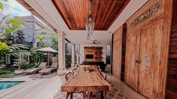 Vila Keluarga, pemandangan taman | Tempat makan
