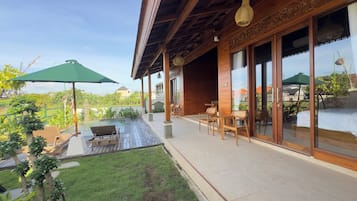 Family Villa, Pool View | Terrace/patio
