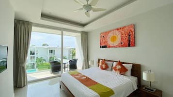 Townhome, Balcony, Resort View | In-room safe, iron/ironing board, free WiFi