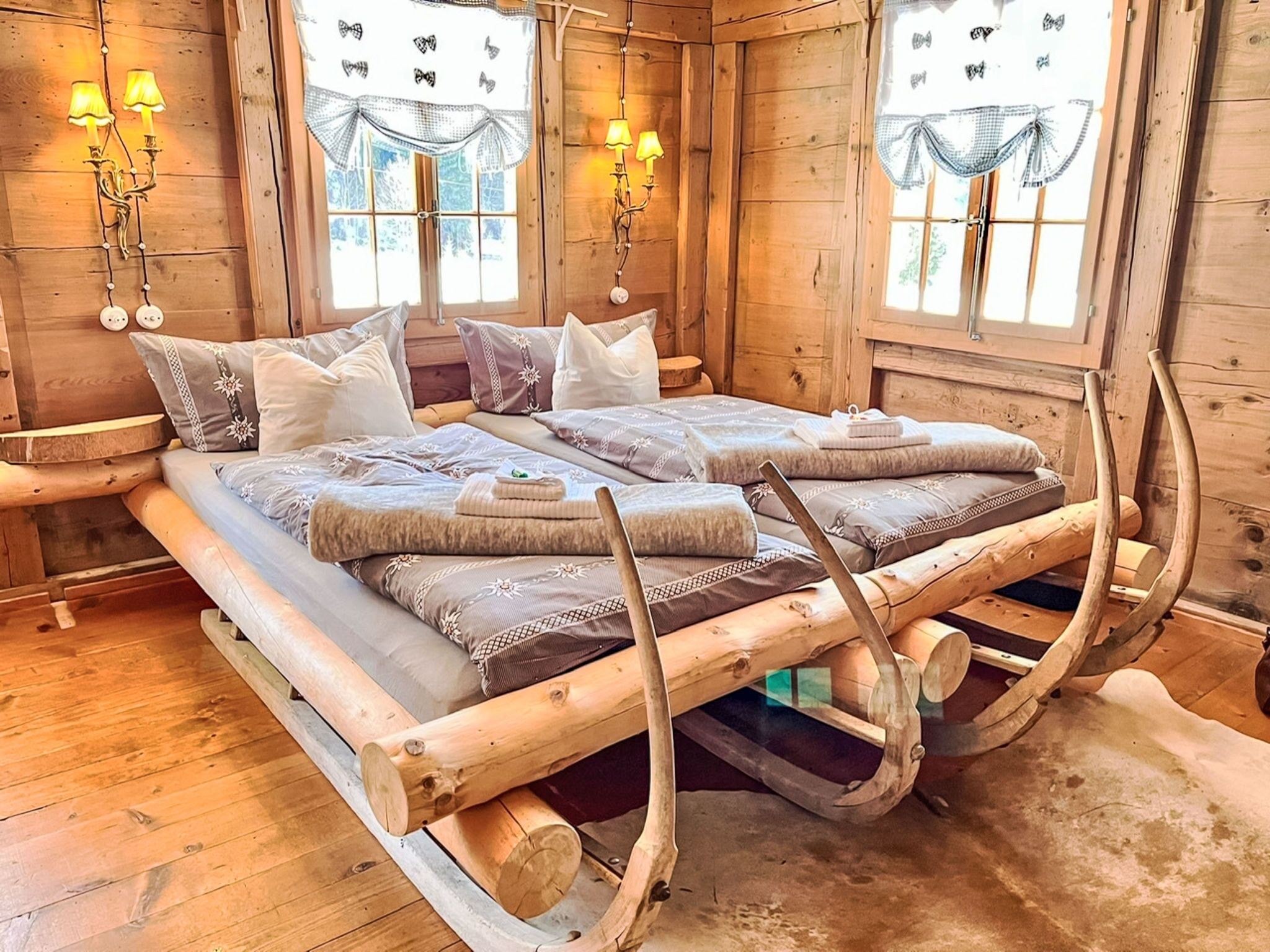 2 bedrooms