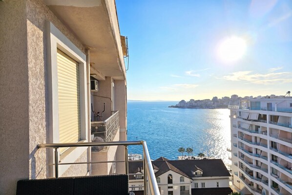 Balcony - Holiday Apartment With Sea View - 180, Sarandë, Albania (Sarandë)