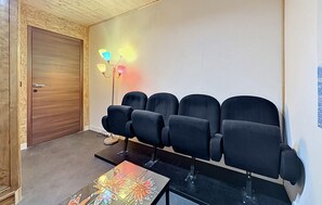 Interior - 2 bedroom beautiful apartment in Lachamp Raphael (Lachamp Raphael)