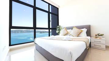 Apartamento, 2 quartos, vista para a cidade | Ferros/tábuas de passar roupa, Wi-Fi de cortesia