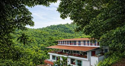 Villa LaVista7 | Private Pool, Karaoke, Bar & Nature Retreat