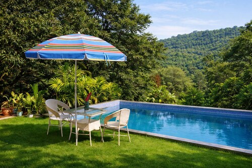 Villa LaVista7 | Private Pool, Karaoke, Bar & Nature Retreat