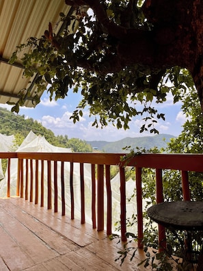 Chalet de lujo, balcón, vista al valle | Balcón