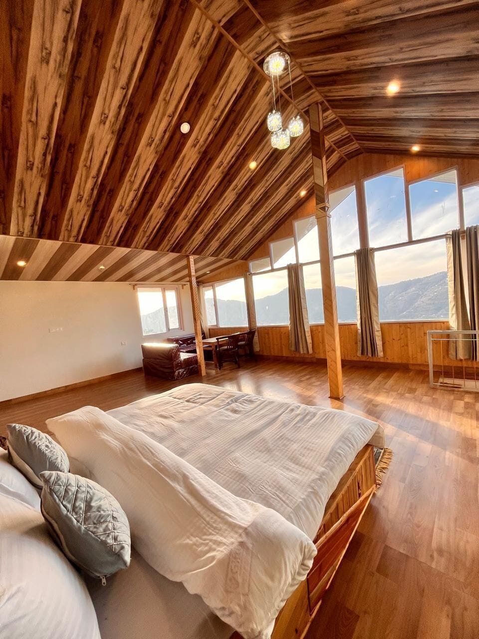 Panoramic Room, Balcony, Valley View | Egyptian cotton sheets, premium bedding, desk, free WiFi