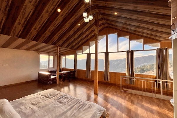 Panoramic Room, Balcony, Valley View | Egyptian cotton sheets, premium bedding, desk, free WiFi