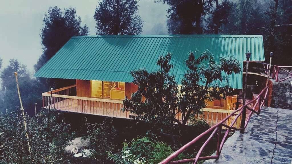 Luxury Tree House, Balcony, Valley View | Egyptian cotton sheets, premium bedding, desk, free WiFi