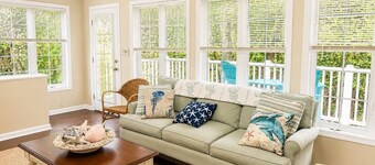 Pool • Private Wooded Deck • Mins. to Lewes Beach