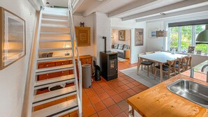 Interior - 1 bedroom gorgeous home in Stege (Stege)