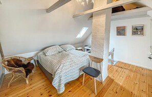 Bügeleisen/Bügelbrett, kostenloses WLAN