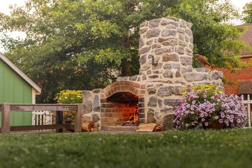 The Cooper Home, Dogs Welcome!