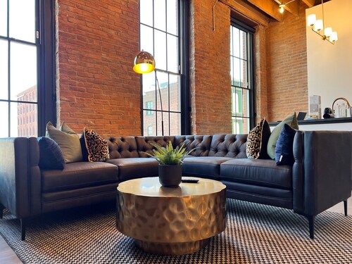 Brick & Bed, Two Bedroom Riverfront Loft