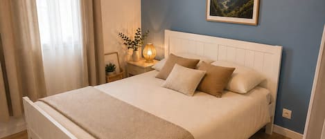 1 chambre, fer et planche à repasser, accès au Wi-Fi (inclus)