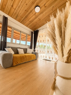 Smart TV, video games, ping pong, books - The Eden of the Grande Montée (Sainte-Marie)