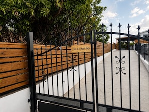 Property grounds - The Eden of the Grande Montée (Sainte-Marie)