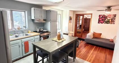 2nd floor flat in the Midtown Arts District