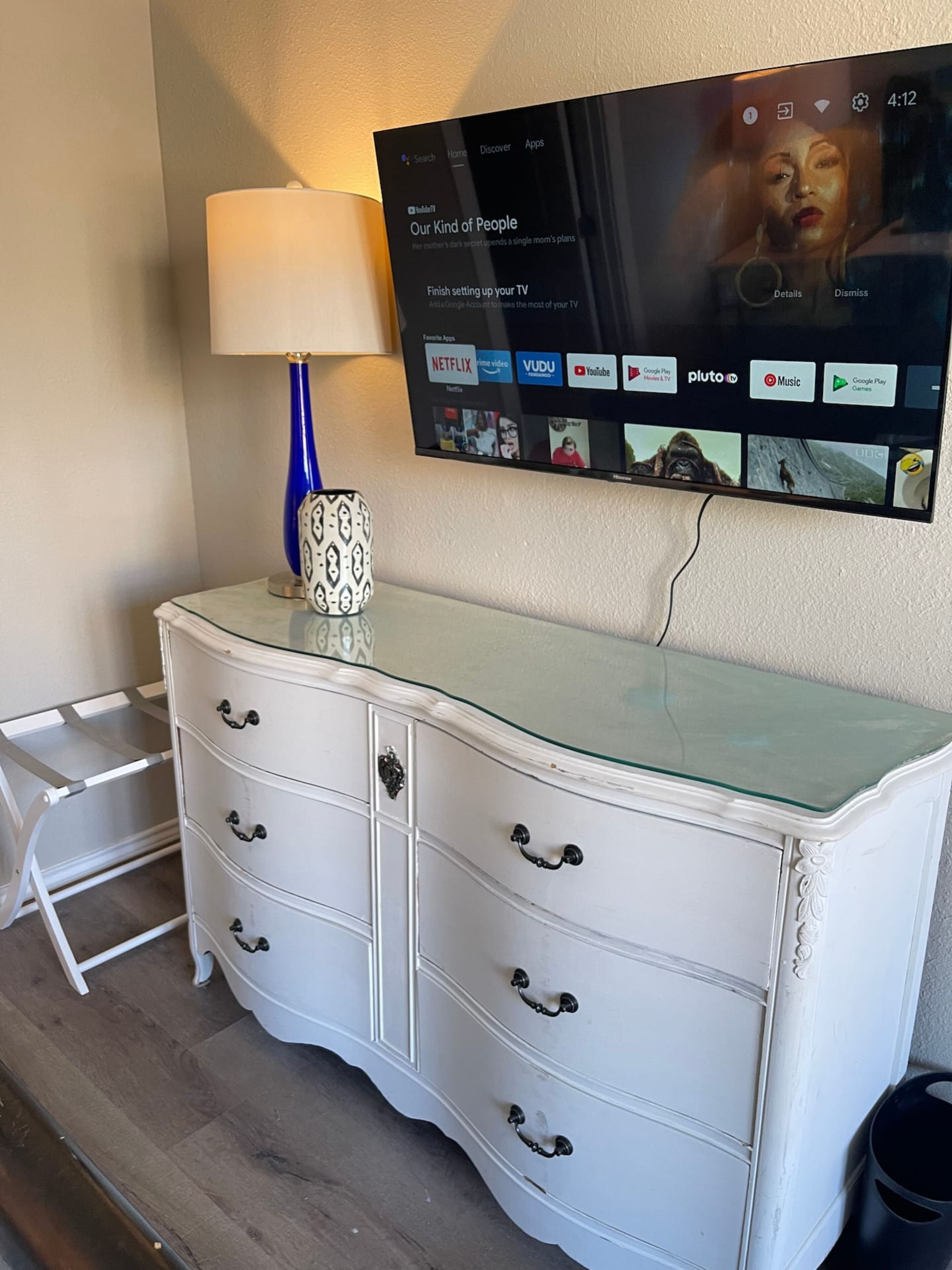 Exklusiv studio - 1 kingsize-säng - kök | Tv