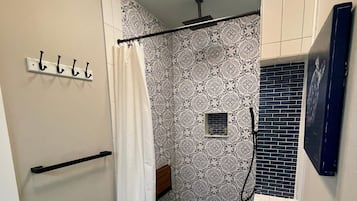 Monolocale Exclusive, 1 letto king, cucina | Bagno | Asciugacapelli, asciugamani, sapone, carta igienica