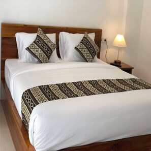 Superior-Doppelzimmer | Schreibtisch, Bettwäsche