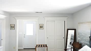 1 dormitorio, tabla de planchar con plancha, wifi gratis y ropa de cama