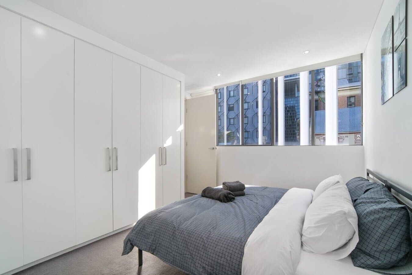 Iron/ironing board, travel cot, WiFi, bed sheets