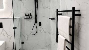Hair dryer