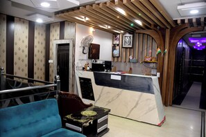 Lobby - HOTEL J P RESIDENCY (Datia)