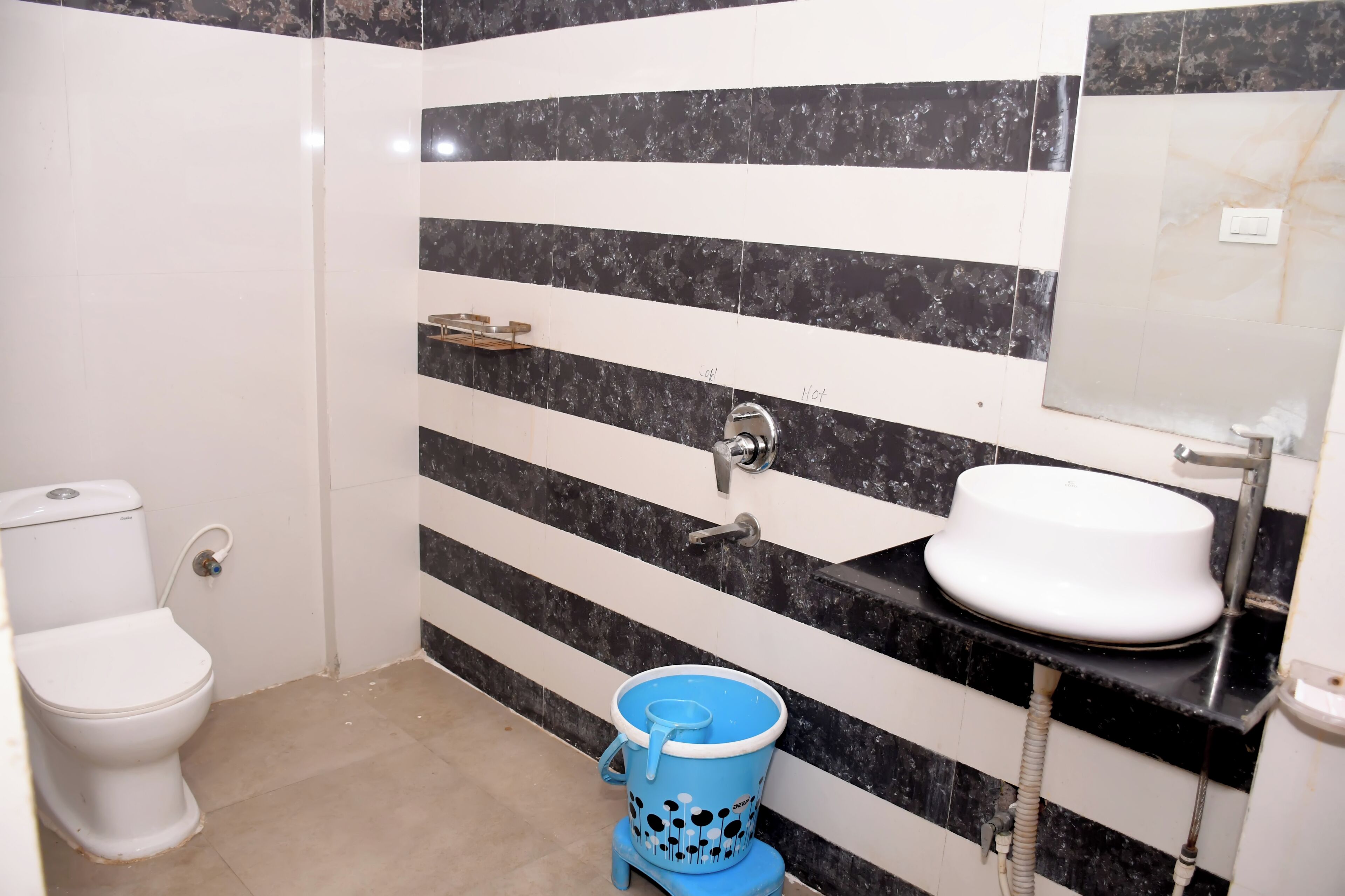 Deluxe Room | Bathroom