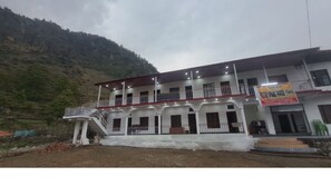 Exterior - Swastik Hotel and Restaurant (Banglo Ki Kandi)