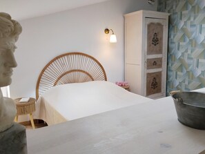 Spa - Vrbo Property (Boulzicourt)