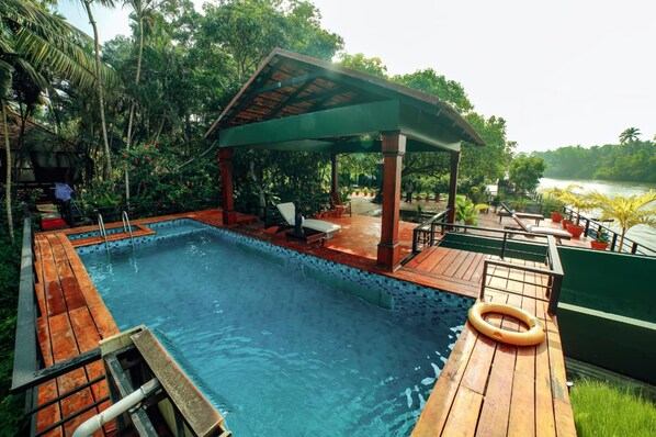 10 outdoor pools - THAPOVAN WATERSCAPES (Kulathoor)