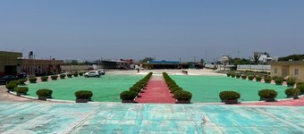 Resort in Kovalam with AC comfort