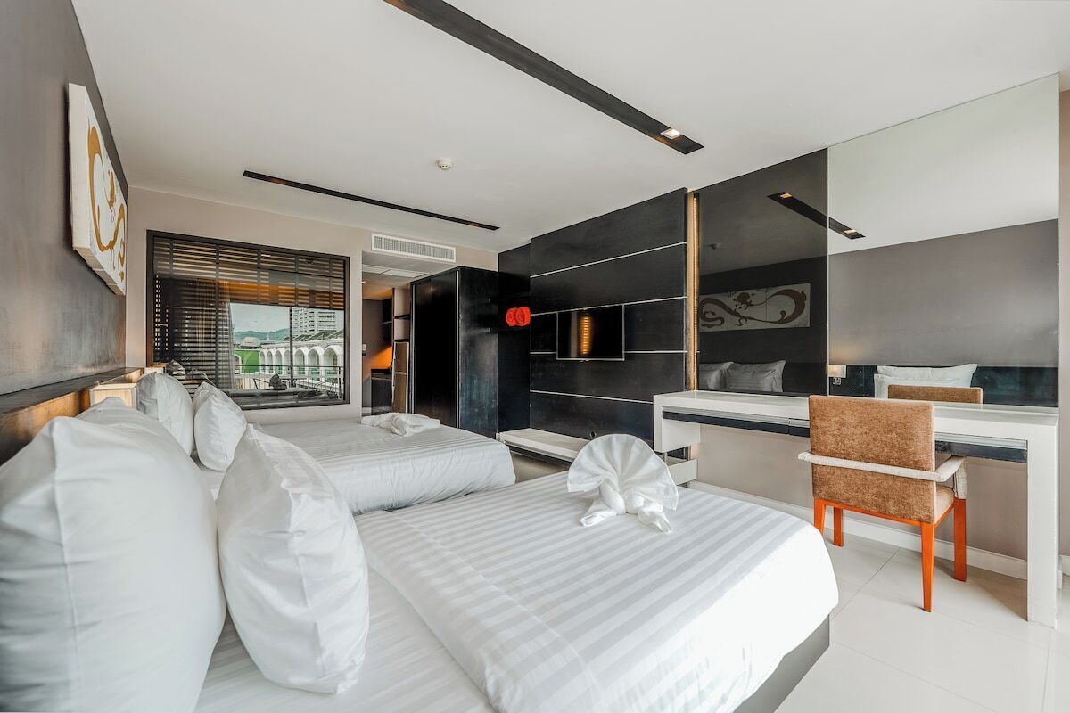 1 Br Sleeps 3 &Pool By Patong Beach-the Charmc197 - Patong Beach