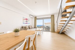 Dúplex de lujo, vistas al mar | Zona de estar