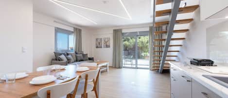 Luxury Duplex, Ocean View | Interior