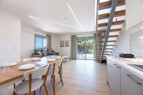 Nerea Suites Near Athens Airport By SEM