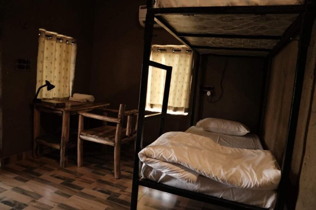 Habitación familiar | Ropa de cama de alta calidad, escritorio, wifi gratis y ropa de cama