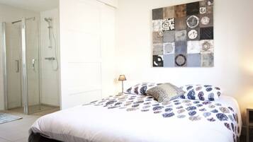Villa | 3 bedrooms, individually furnished