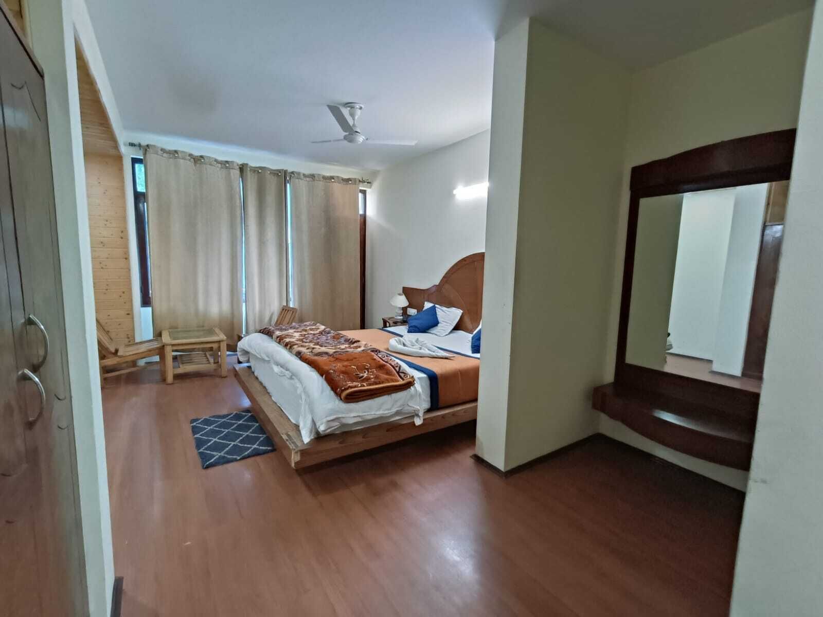 Superior Room | Desk, laptop workspace, free WiFi
