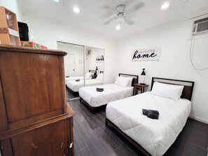 2 Schlafzimmer, Bügeleisen/Bügelbrett, kostenloses WLAN, Bettwäsche