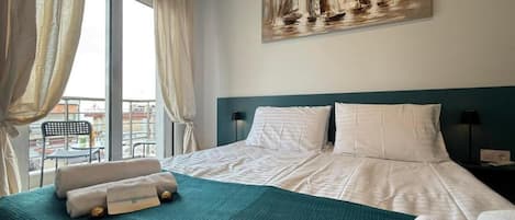 Accès Internet, draps fournis