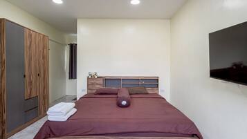 12 Schlafzimmer, Internetzugang, Bettwäsche