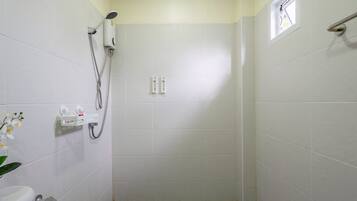 Shower, towels