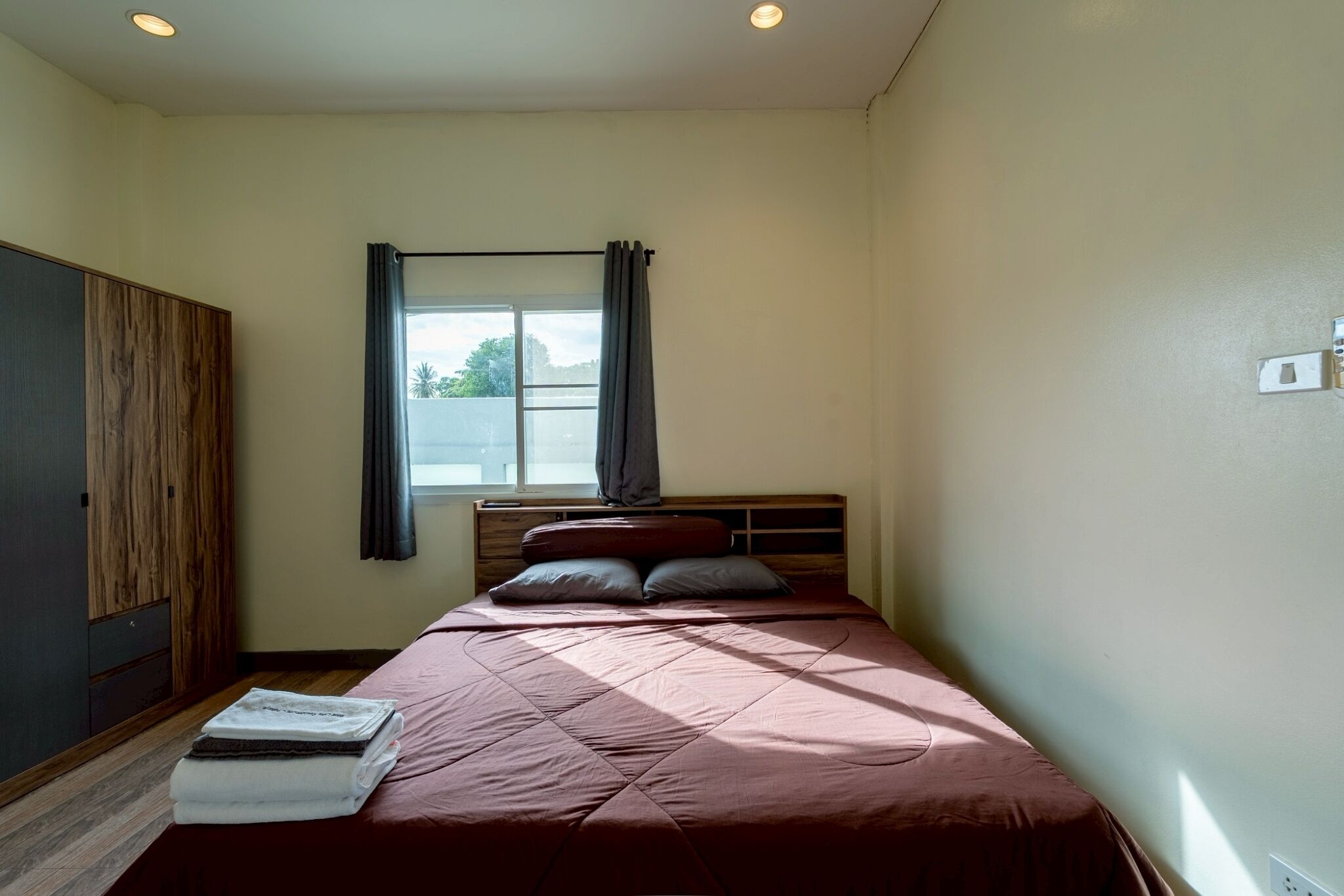 12 Schlafzimmer, Internetzugang, Bettwäsche