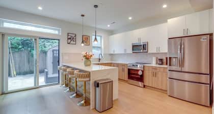 6 Mi to Center City Philly! WFH-Friendly Townhome