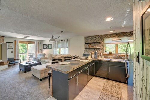 Hike, Bike & Ski! Condo Steps to Mount Snow Resort