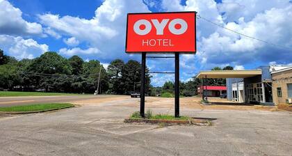 2 Full Bed Smoking | Holly Springs MS